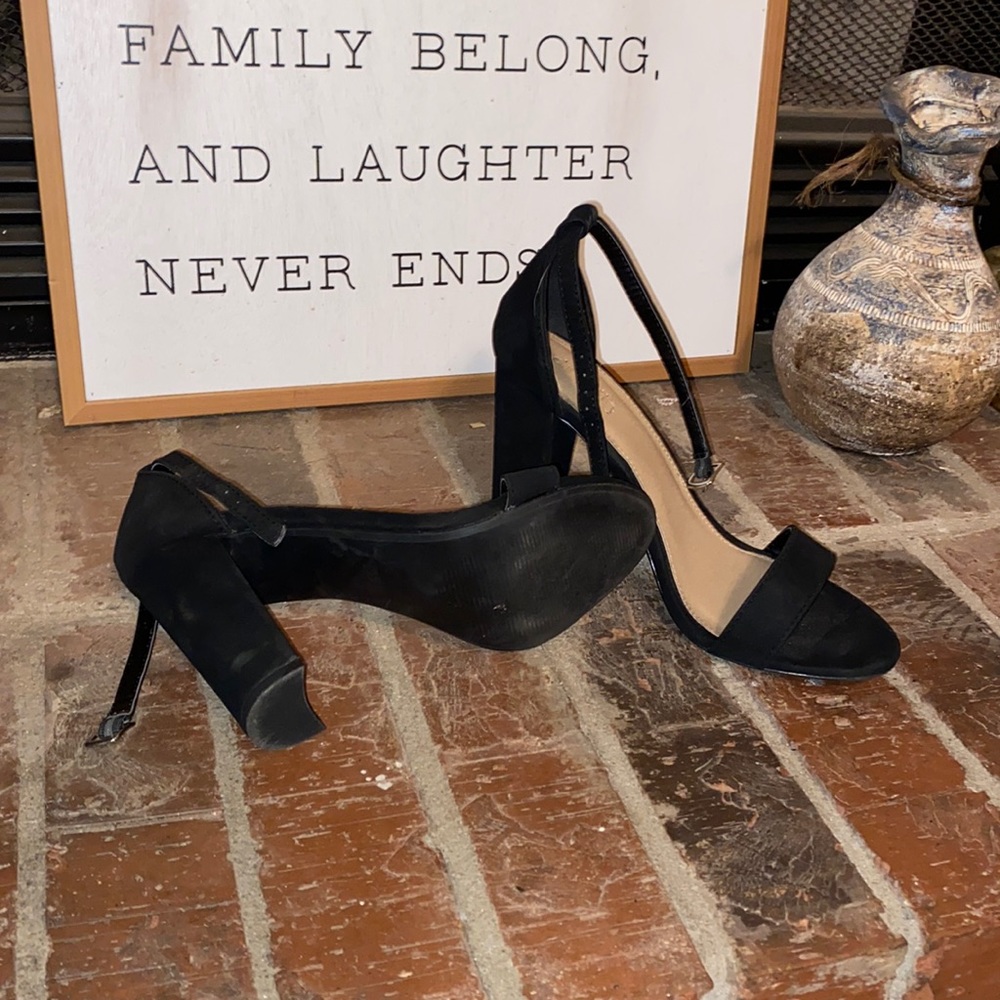 Only worn once for formal